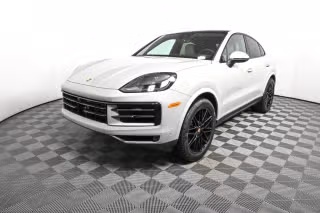 2026 Porsche Cayenne -'s photo