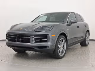 2026 Porsche Cayenne E-Hybrid's photo