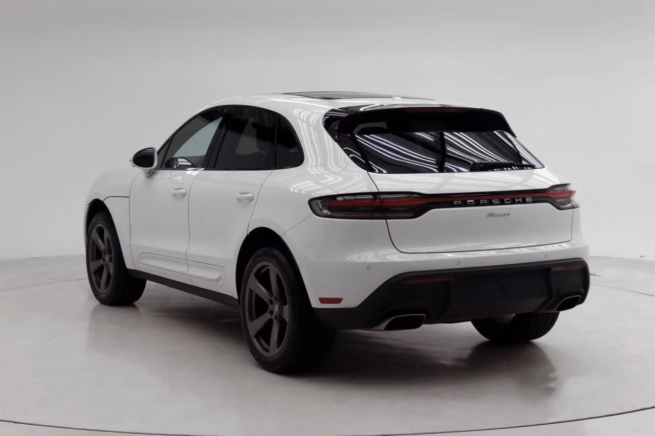 2026 Porsche Macan T - Photo 20