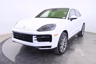 2026 Porsche Cayenne -'s photo