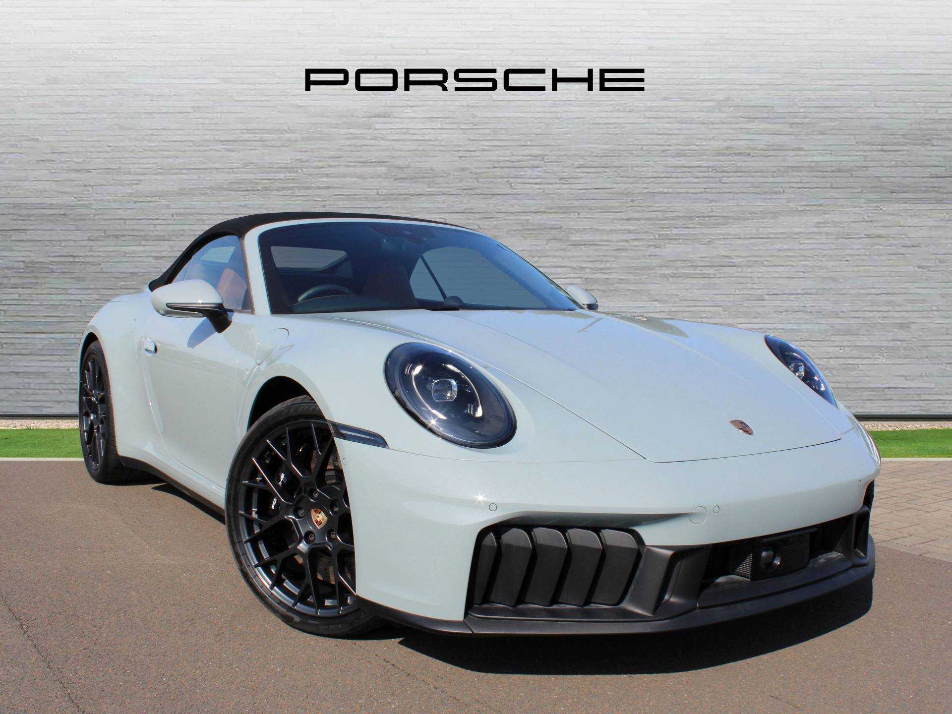911 Carrera GTS Cabriolet, photo 1 of 28