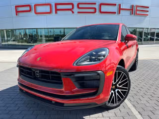 2024 Porsche Macan S's photo