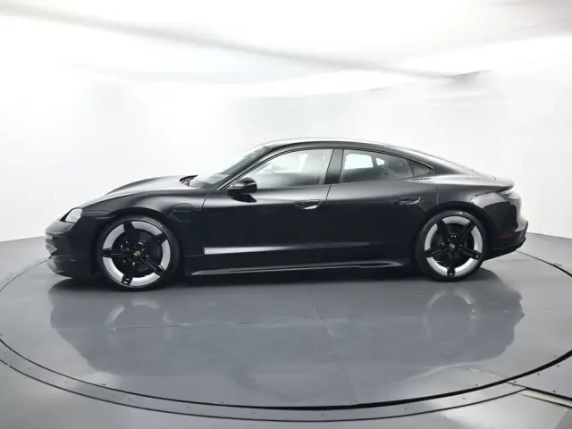 2026 Porsche Taycan Base - Photo 14