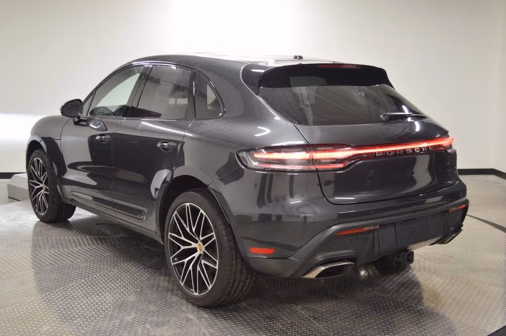 2025 Porsche Macan Base - Photo 20