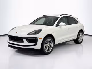 2023 Porsche Macan -'s photo