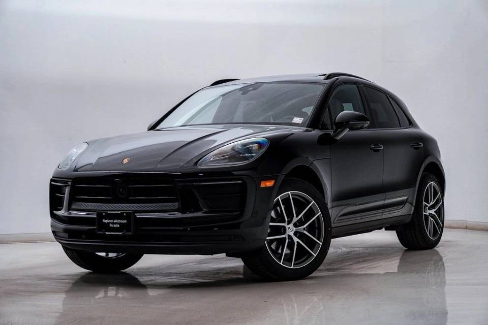 2025 Porsche Macan T