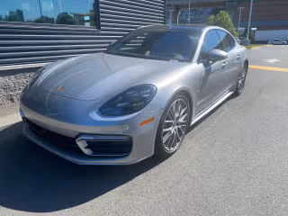 2021 Porsche Panamera Turbo S's photo
