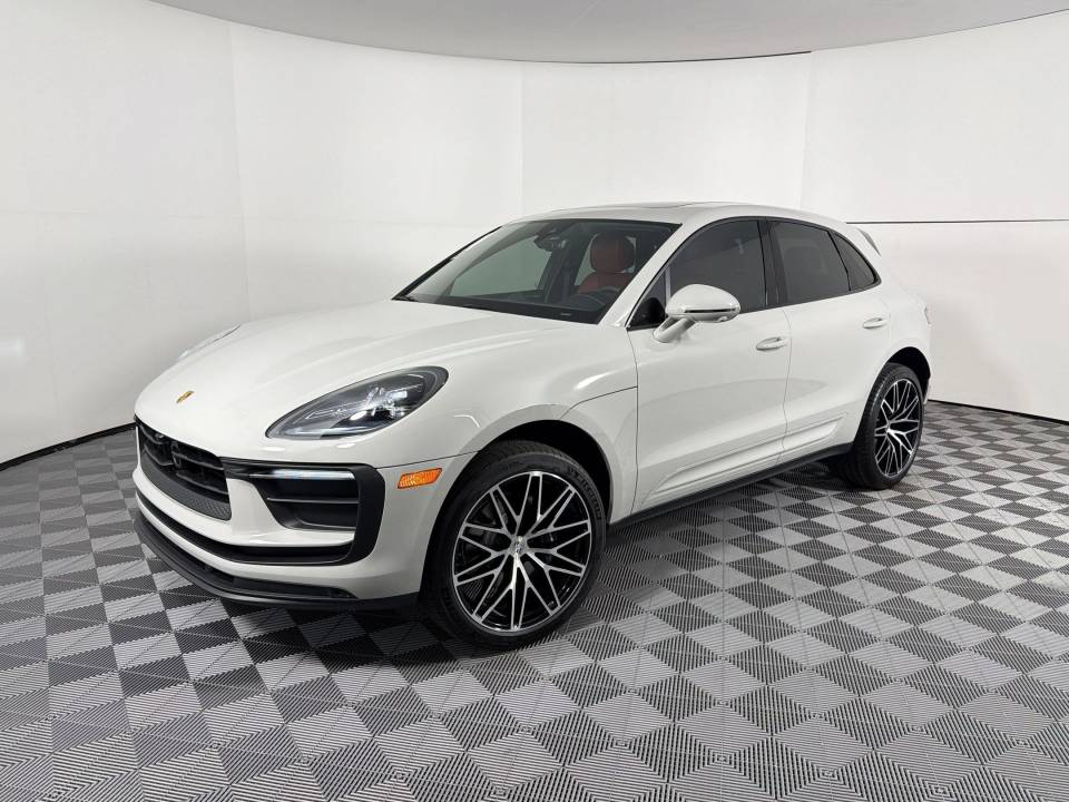 2026 Porsche Macan