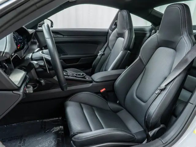 2024 Porsche 911 GTS - Photo 38