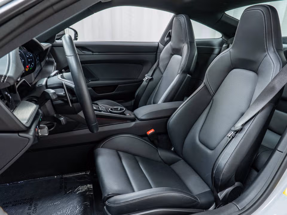 2024 Porsche 911 GTS - Photo 35