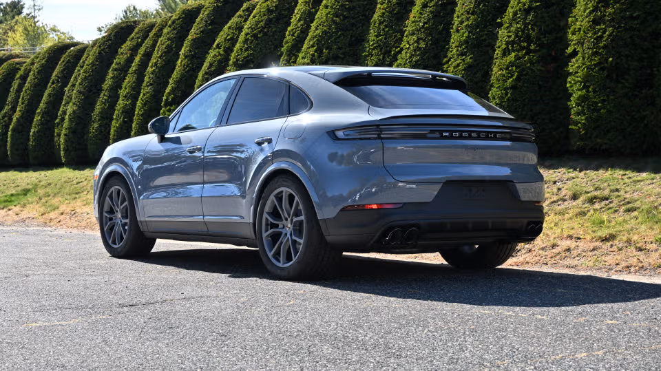 2026 Porsche Cayenne Coup E-Hybrid - Photo 19