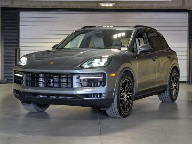 2026 Porsche Cayenne Base - Photo 6