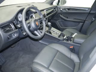 2026 Porsche Macan S - Photo 33