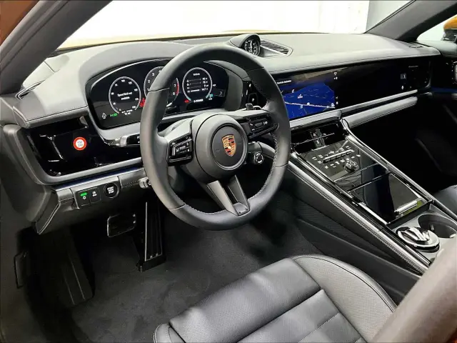 2026 Porsche Panamera 4 E-Hybrid - Photo 30