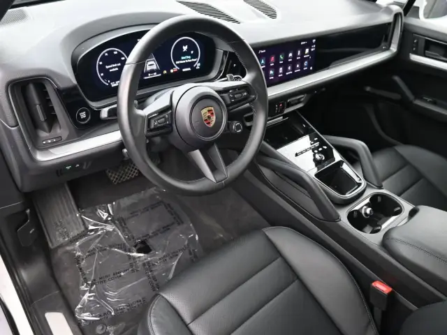 2024 Porsche Cayenne Base - Photo 30