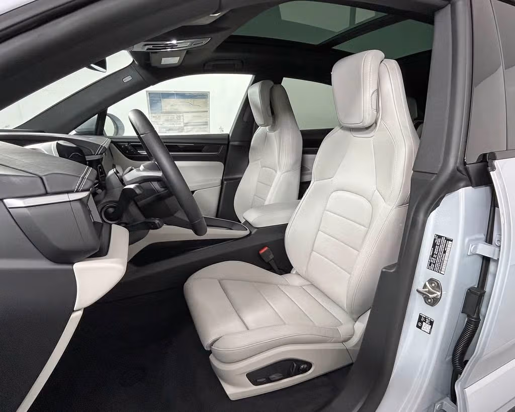 2026 Porsche Macan Base - Photo 36