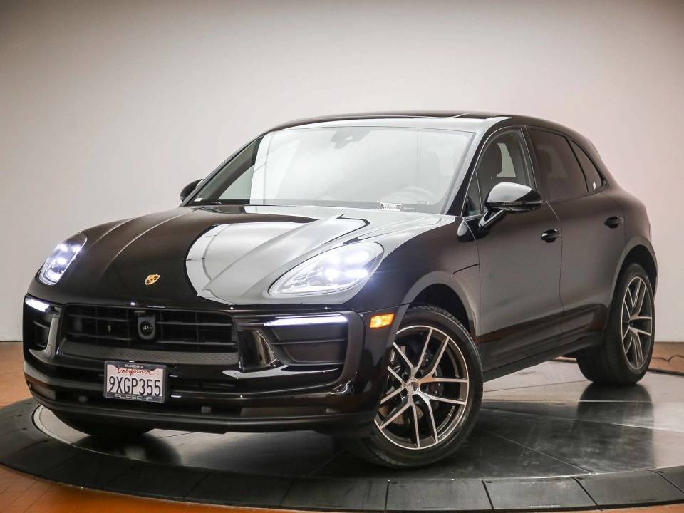 2026 Porsche Macan