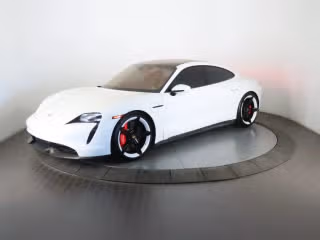 2021 Porsche Taycan Turbo S's photo