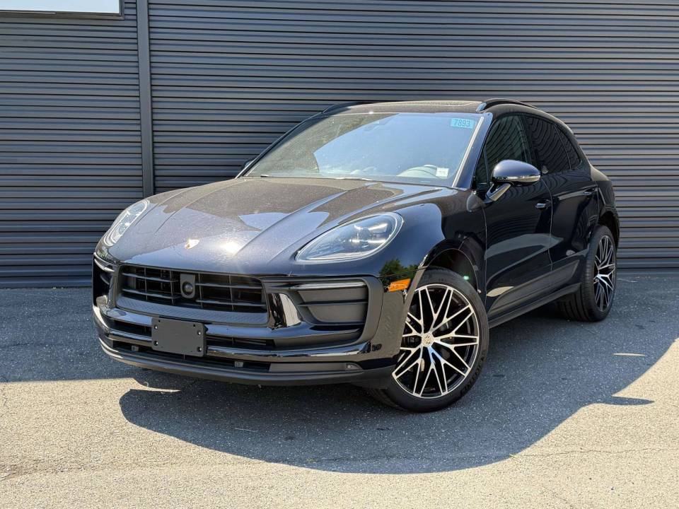 2026 Porsche Macan