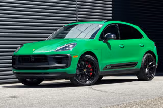 2025 Porsche Macan GTS's photo