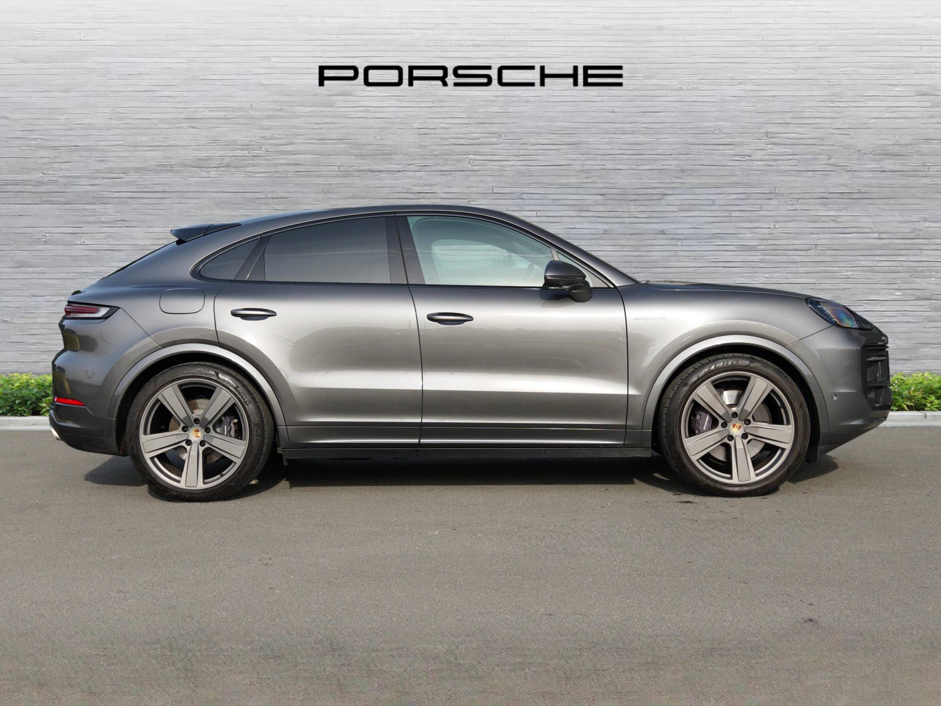 Cayenne E-Hybrid Coupé, photo 2 of 45