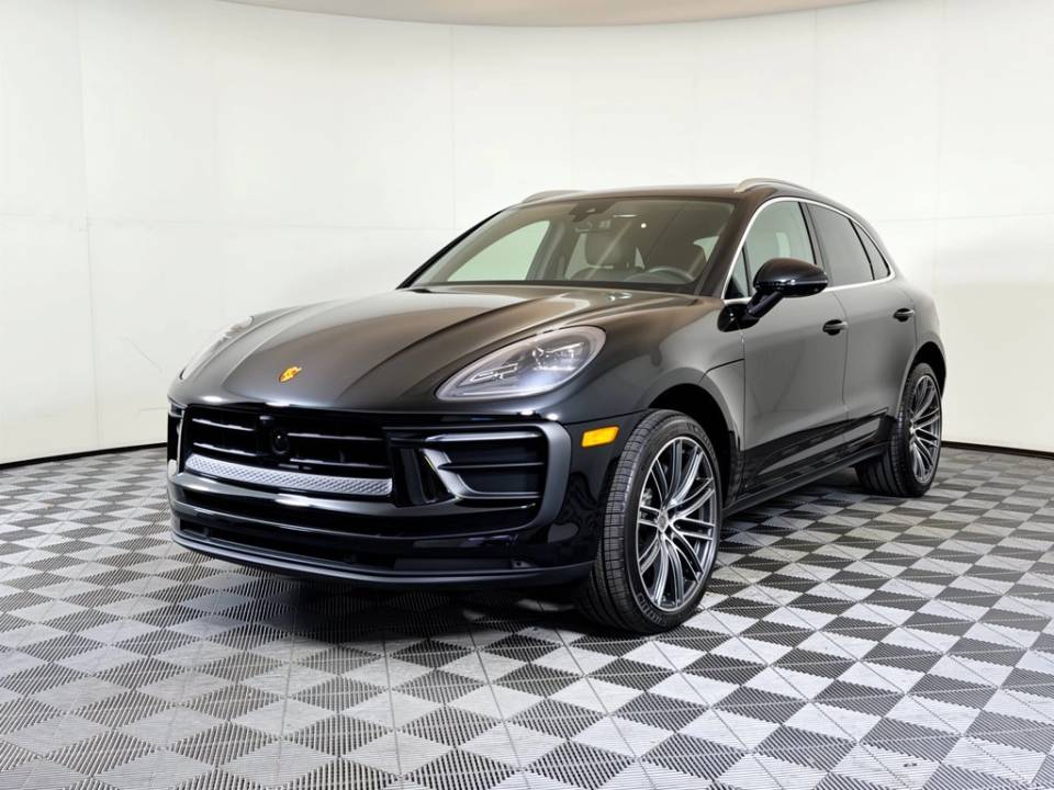 2026 Porsche Macan