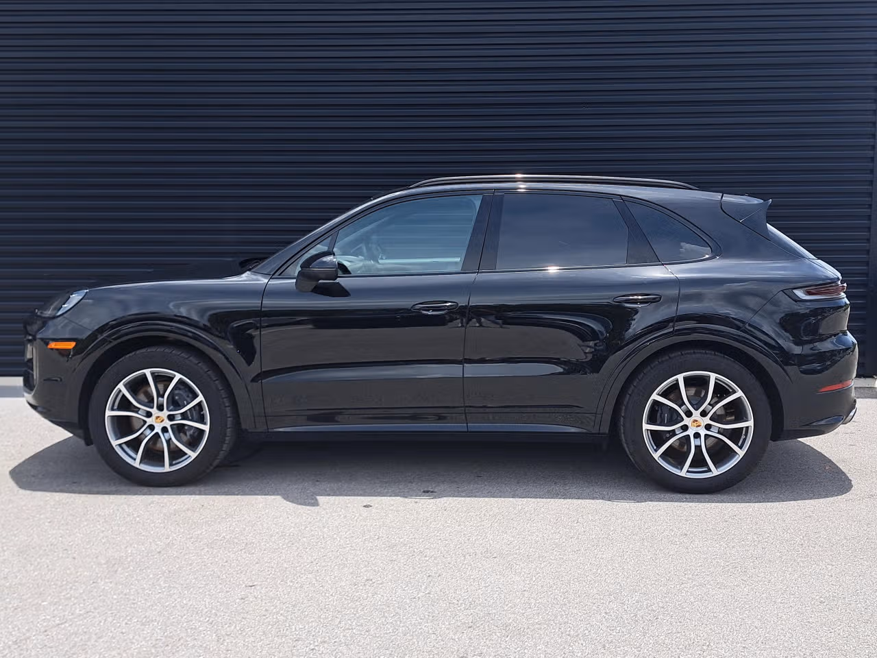 2025 Porsche Cayenne Base - Photo 12
