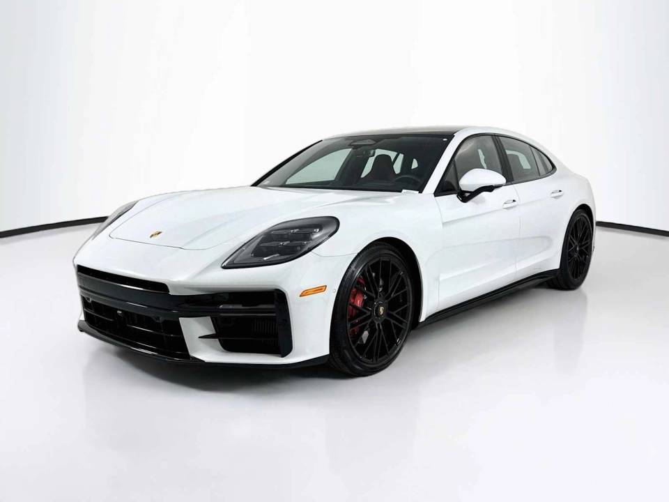 2026 Porsche Panamera
