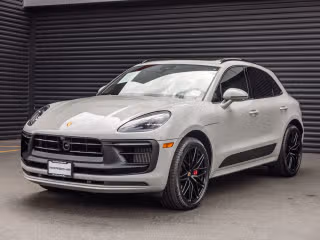 2022 Porsche Macan GTS's photo