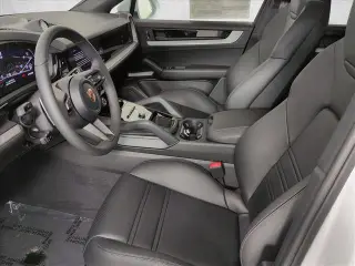 2026 Porsche Cayenne Coup E-Hybrid - Photo 37