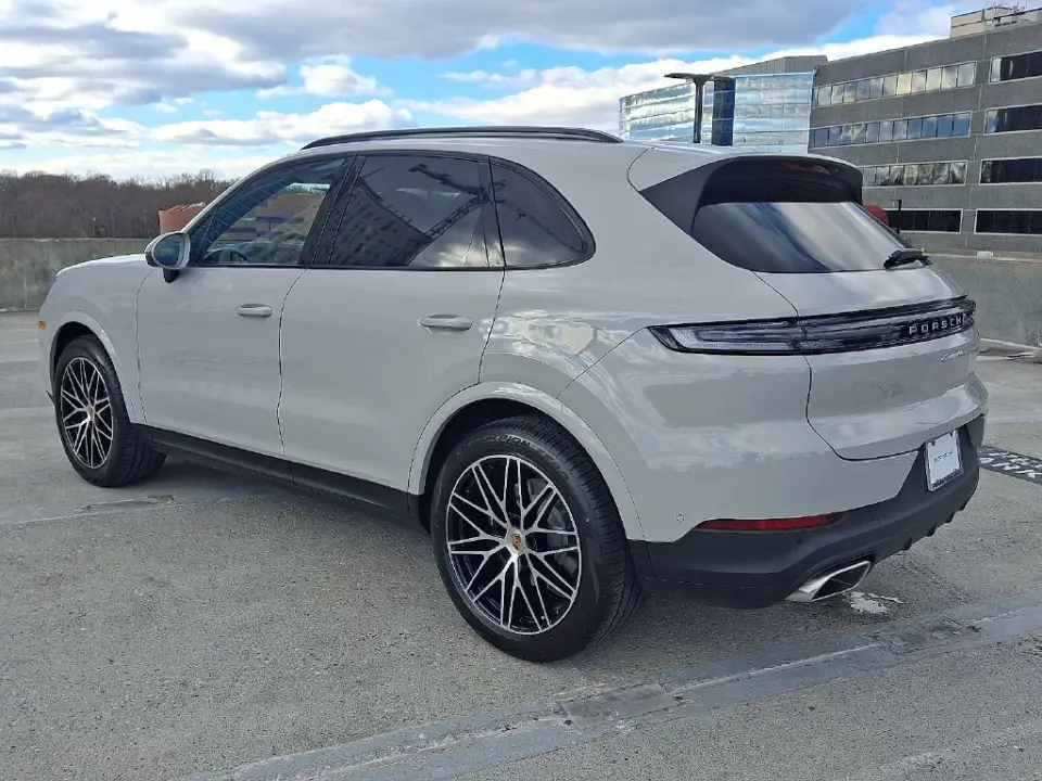 2026 Porsche Cayenne Base - Photo 23