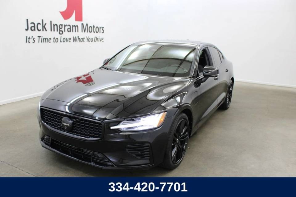2024 Volvo S60 Plus