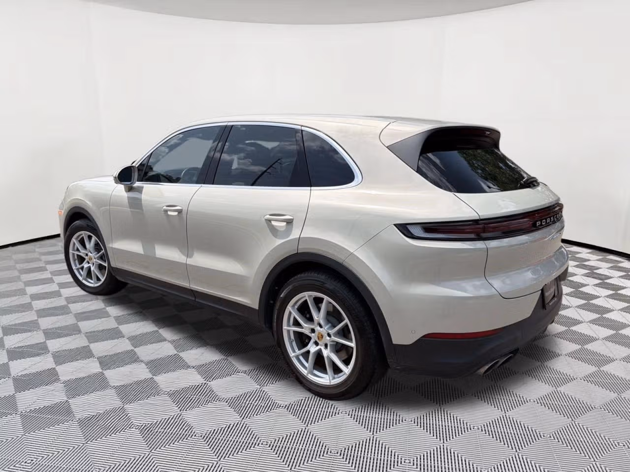 2024 Porsche Cayenne 20