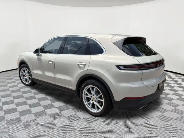 2024 Porsche Cayenne 22