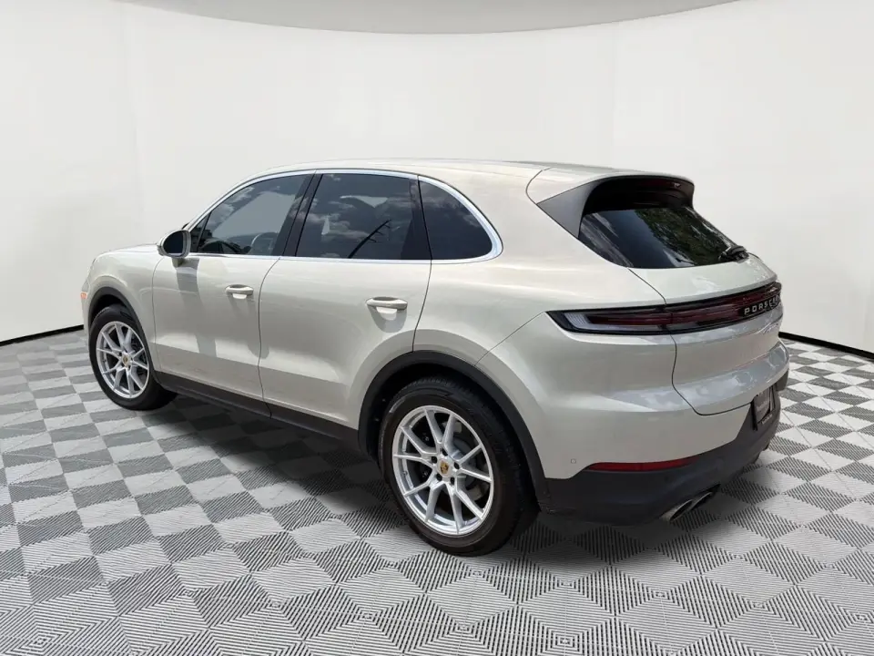 2024 Porsche Cayenne 23