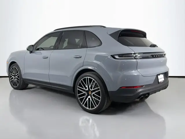2025 Porsche Cayenne Base - Photo 22
