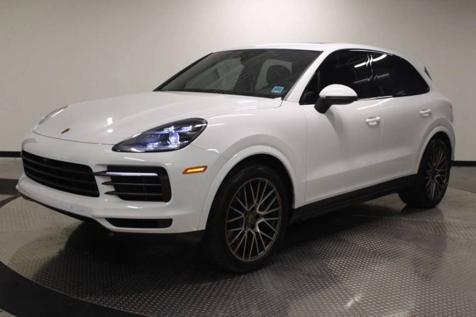 2023 Porsche Cayenne Platinum Edition