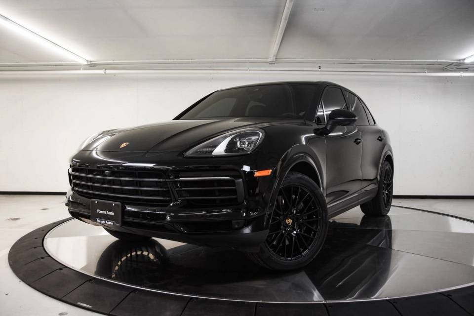 2023 Porsche Cayenne Base