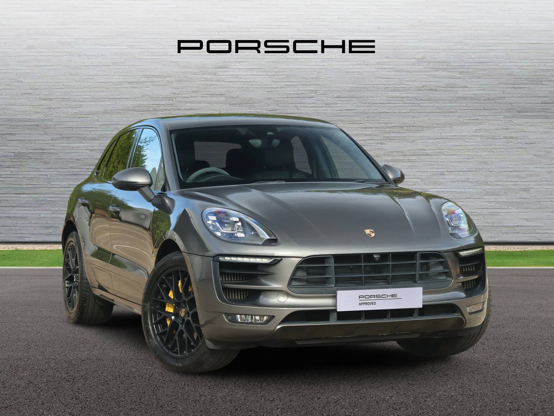 Macan GTS, photo 1 of 38