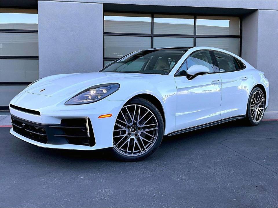 2026 Porsche Panamera