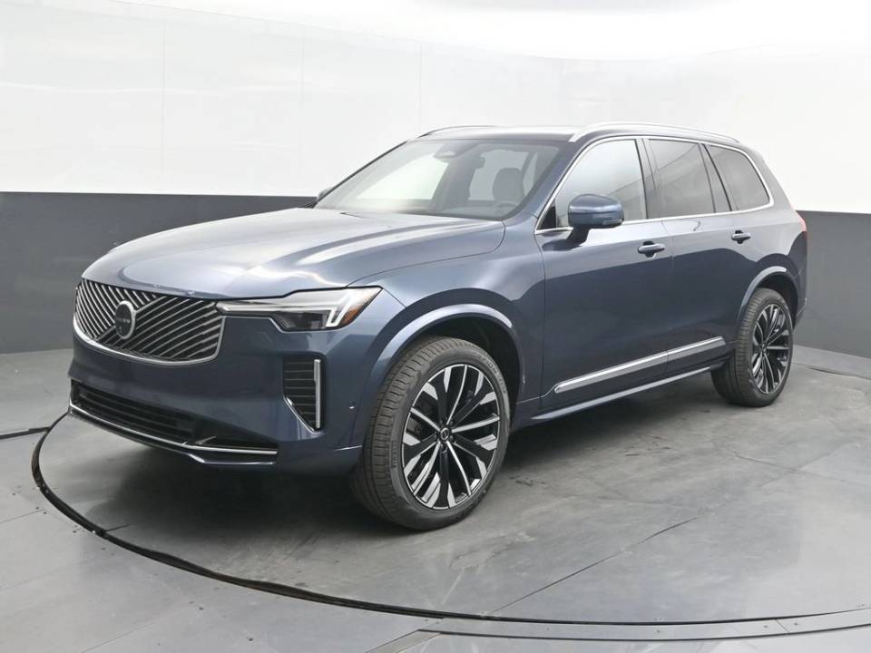 2026 Volvo XC90 Plus