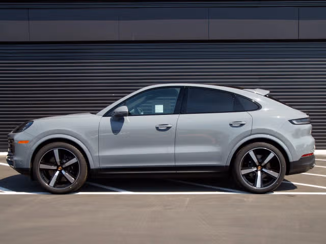 2026 Porsche Cayenne Coup S - Photo 10