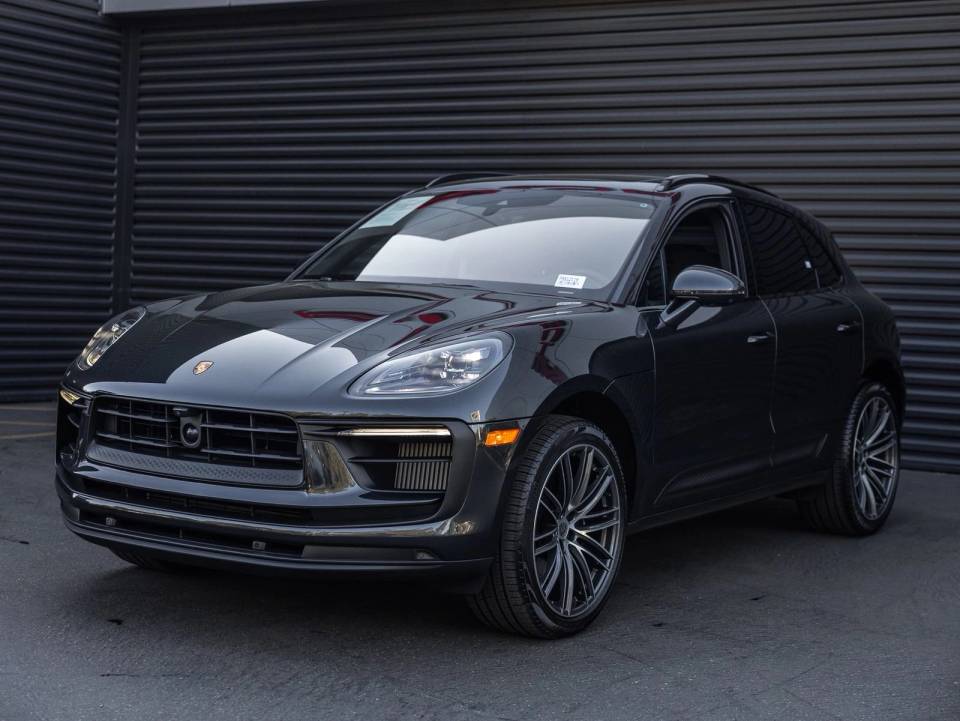 2025 Porsche Macan S