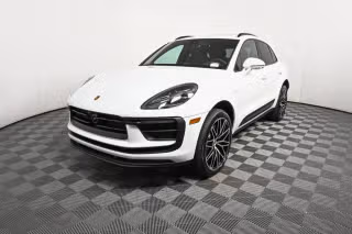 2026 Porsche Macan's photo