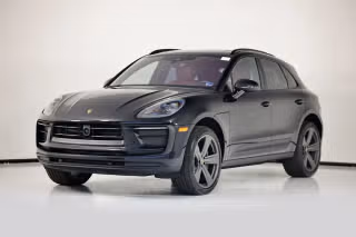 2026 Porsche Macan's photo