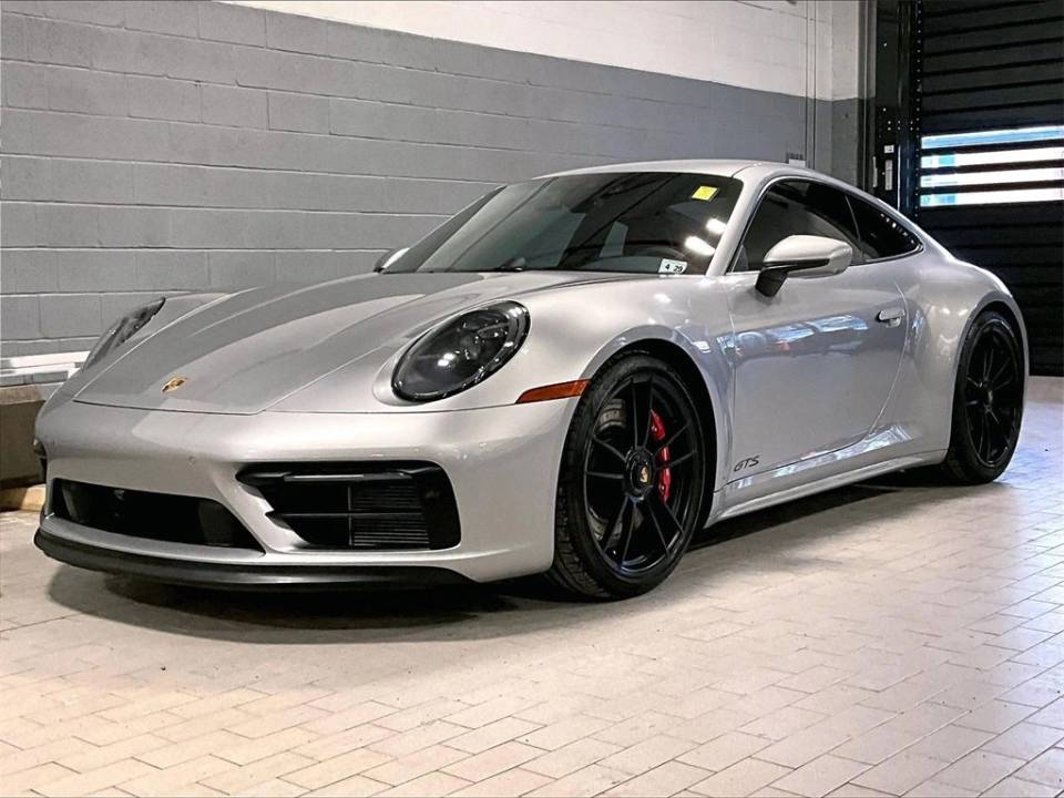2024 Porsche 911 GTS