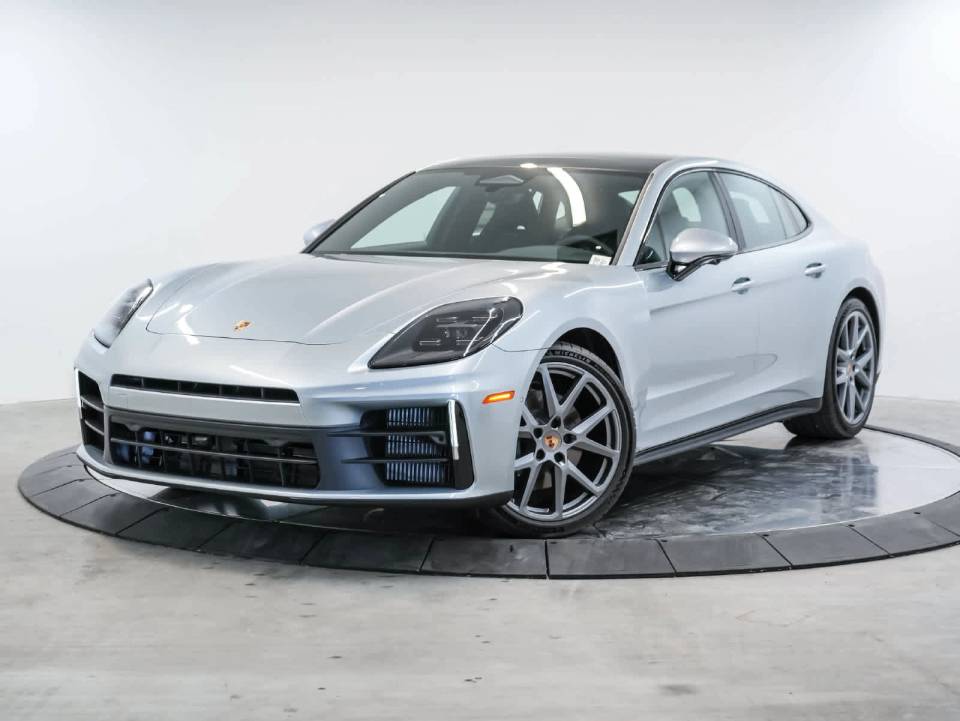 2026 Porsche Panamera Base