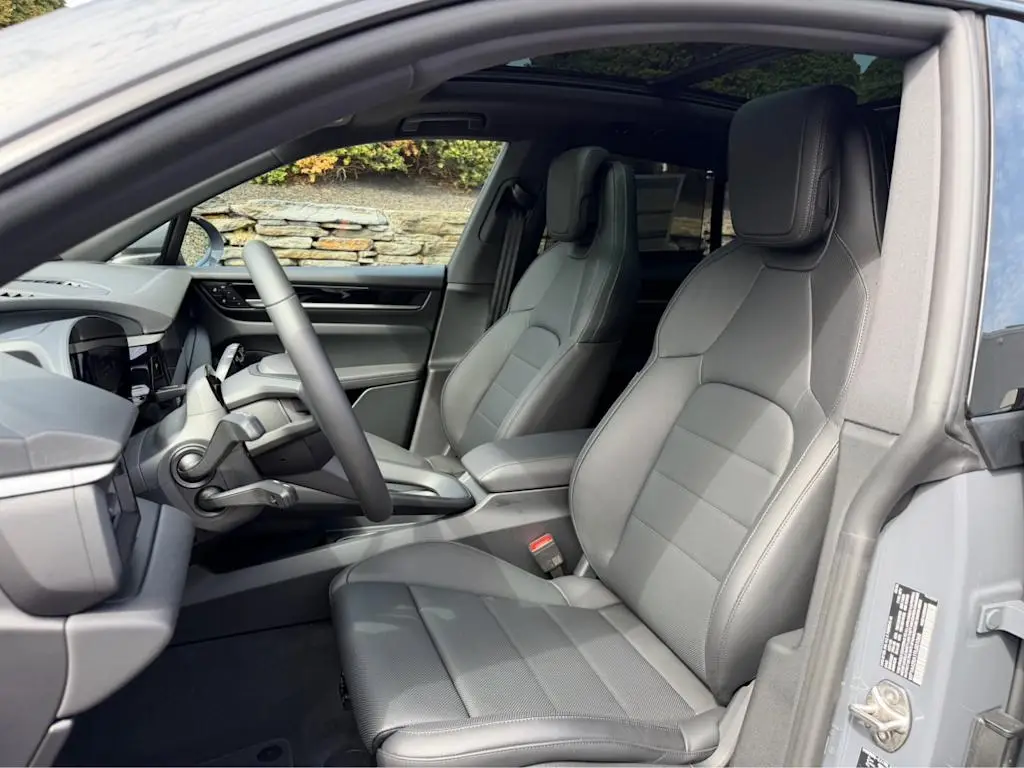 2026 Porsche Macan Base - Photo 40