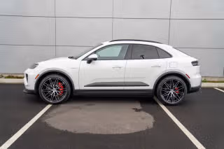 2026 Porsche Macan S - Photo 9