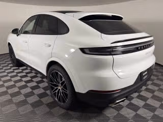 2025 Porsche Cayenne Coup Base - Photo 17
